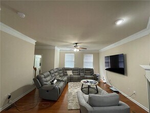 2167 Meadow Peak Rd in Duluth, GA - Building Photo - Building Photo