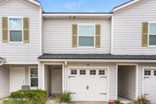 546 Eiseman Wy in Jacksonville, FL - Building Photo