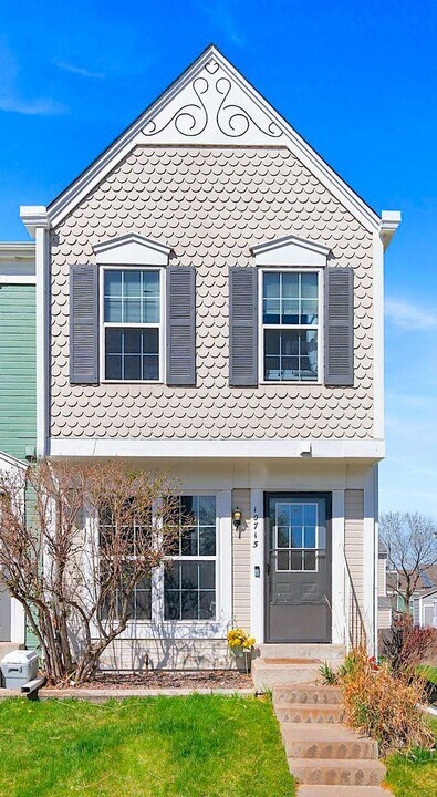 10715 Foxwood Ct in Parker, CO - Building Photo