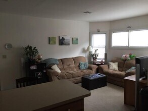 521 N Monroe St, Unit 2nd Floor in Media, PA - Foto de edificio - Building Photo