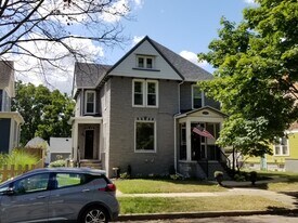 215 Woodward St. #4, Unit #1 in Ypsilanti, MI - Building Photo