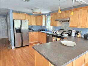 56 Braley Jenkins Rd in Barnstable, MA - Building Photo - Building Photo