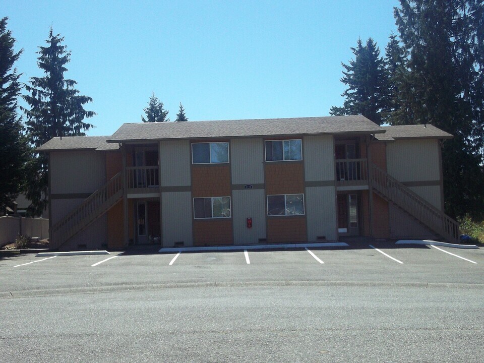 9128 Meridian Plz NE, Unit 4 in Lake Stevens, WA - Building Photo