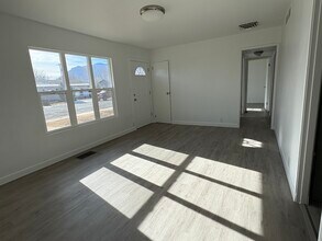 1314 Richards Ave in Colorado Springs, CO - Building Photo - Building Photo