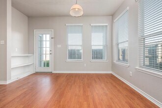 2939 McLaren Dr in College Station, TX - Building Photo - Building Photo