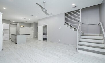 309 E 43rd St in Houston, TX - Building Photo - Building Photo