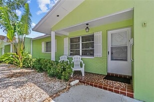 501 Milwaukee Ave in Dunedin, FL - Building Photo