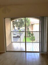 8255 Ibis Club Dr, Unit 508 in Naples, FL - Building Photo - Building Photo