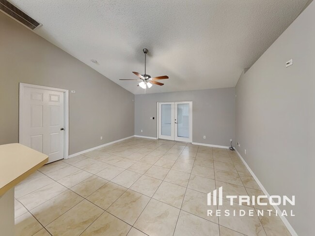 335 Heritage Estates Ln in DeLand, FL - Building Photo - Building Photo