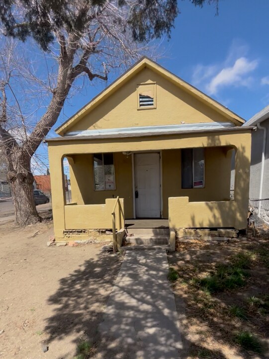 801 E 7th St in Pueblo, CO - Building Photo