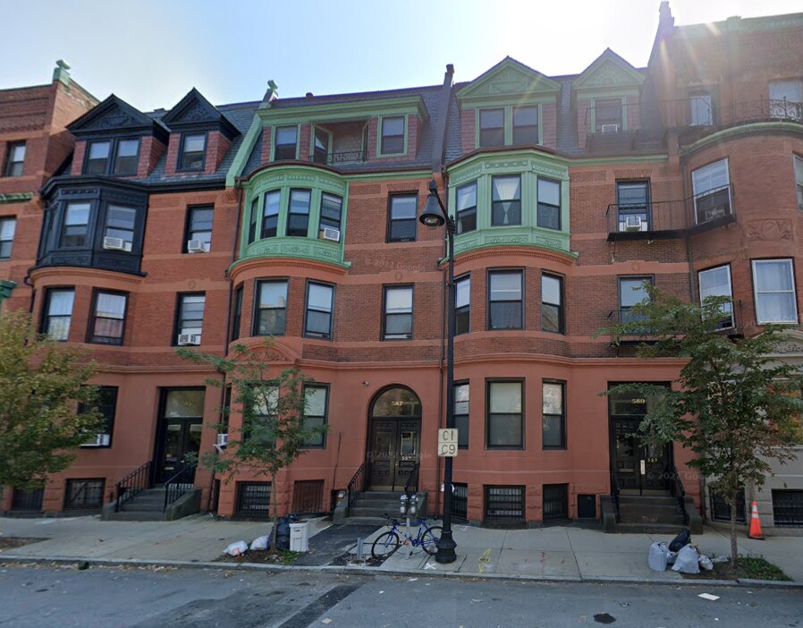 591 Beacon St in Boston, MA - Building Photo