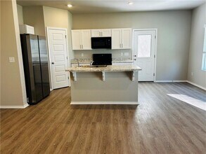 6821 Devotion Ave in Bentonville, AR - Building Photo - Building Photo