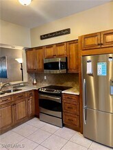 3225 Cypress Glen Way in Naples, FL - Building Photo - Building Photo