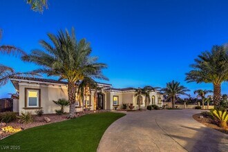 2780 El Camino Rd in Las Vegas, NV - Building Photo - Building Photo