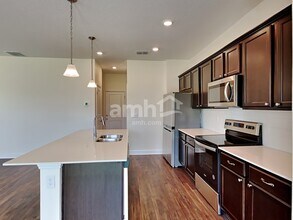 2114 Saffron Walden Dr in Plant City, FL - Building Photo - Building Photo