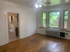 5542 Fair Oaks St in Pittsburgh, PA - Building Photo - Building Photo