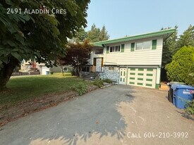 Spacious 4-Bedroom Home in Abbotsford in Abbotsford, BC - Building Photo