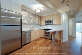 732 11th Ave E in Seattle, WA - Building Photo - Building Photo