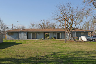 Firebaugh Elderly in Firebaugh, CA - Building Photo - Building Photo