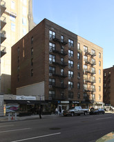 130 7th Ave in New York, NY - Building Photo