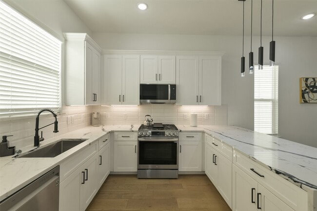 316 Thornton Rd