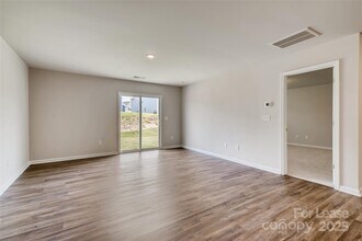 3113 Treyson Dr in Denver, NC - Building Photo - Building Photo