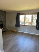 39 Huntwick Way NE in Calgary, AB - Building Photo - Building Photo