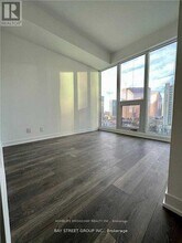 15 Holmes Ave in Toronto, ON - Building Photo - Building Photo