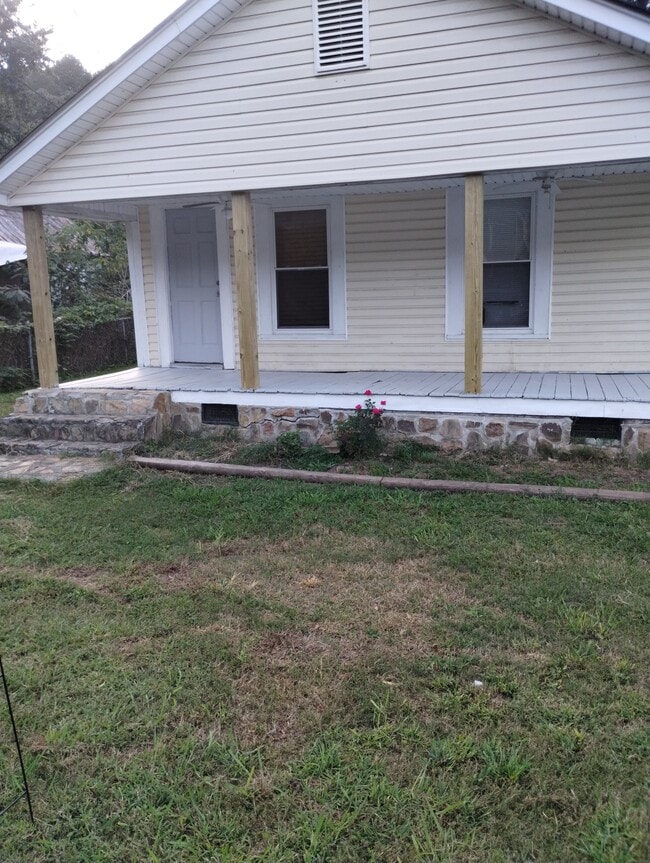 property at 1506 Old Cave Spring Rd SW