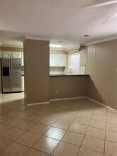 10138 Beekman Pl Dr in Houston, TX - Building Photo - Building Photo