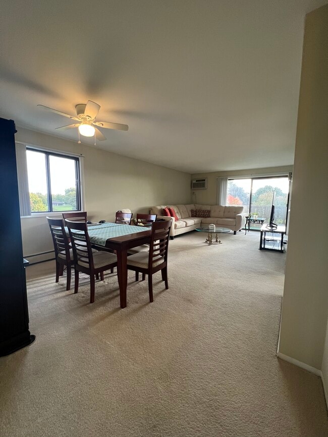 property at 1 Echo Ct