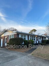 408 Lynette Dr in Wilmington, NC - Building Photo - Building Photo