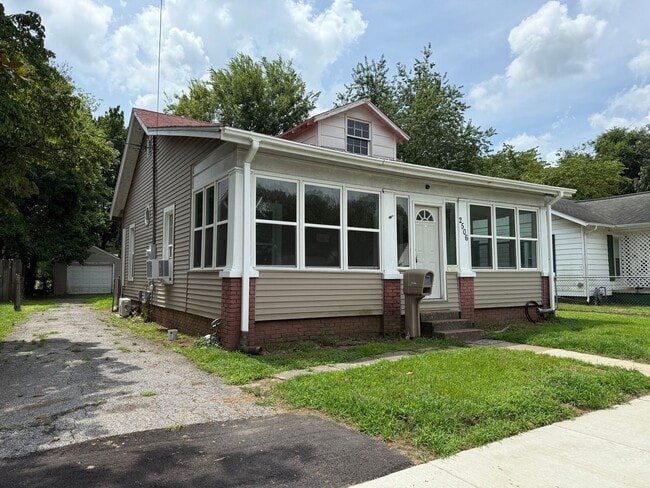 2506 Adams St in Paducah, KY - Building Photo - Building Photo