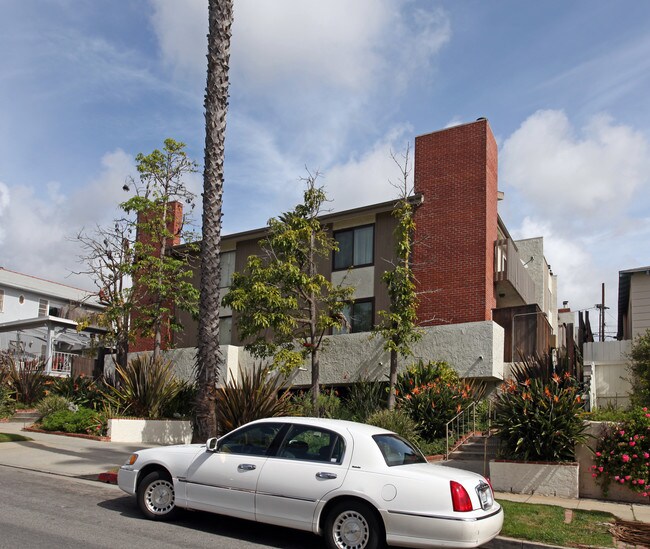 1053-1055 19th St in Santa Monica, CA - Building Photo - Building Photo