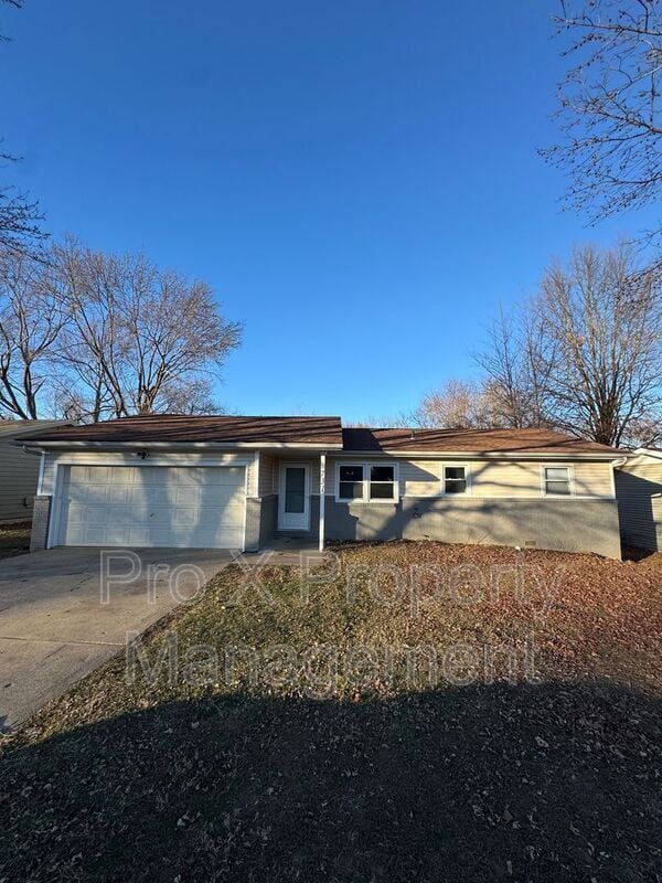 731 W Greenwood St in Springfield, MO - Building Photo - Building Photo