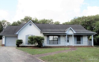 10113 Peppertree Ct in Pensacola, FL - Building Photo