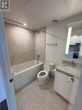 4015 The Exchange in Mississauga, ON - Building Photo - Building Photo