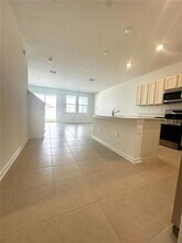355 Sol Vis Dr in Dundee, FL - Building Photo - Building Photo