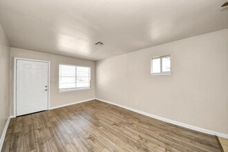 1320 Griffin St in Houston, TX - Building Photo - Building Photo