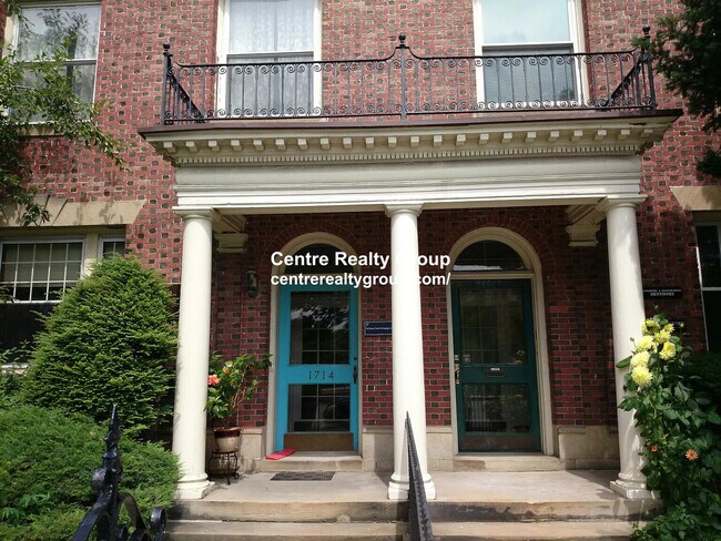 1712 Beacon St, Unit 1 in Brookline, MA - Building Photo - Building Photo