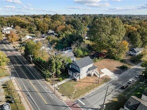 909 Martin Luther King Jr Dr in Greensboro, NC - Building Photo - Building Photo