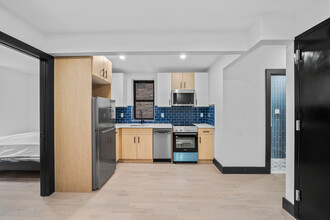 2501 Hughes Ave in Bronx, NY - Building Photo - Building Photo