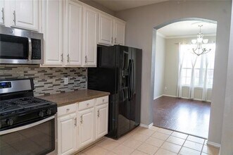 10120 Sourwood Dr in Fort Worth, TX - Building Photo - Building Photo