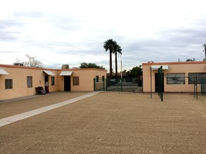 The Melvin Street Apartments in Phoenix, AZ - Building Photo - Building Photo