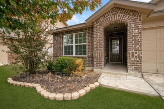 8710 Fischer Falls in San Antonio, TX - Building Photo - Building Photo