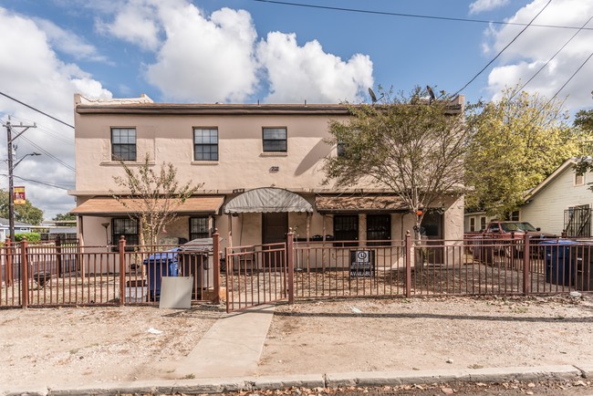 Gevers Lofts in San Antonio, TX - Building Photo - Building Photo