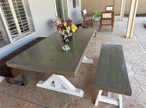 9190 Golden Feather Ct in Las Vegas, NV - Building Photo - Building Photo