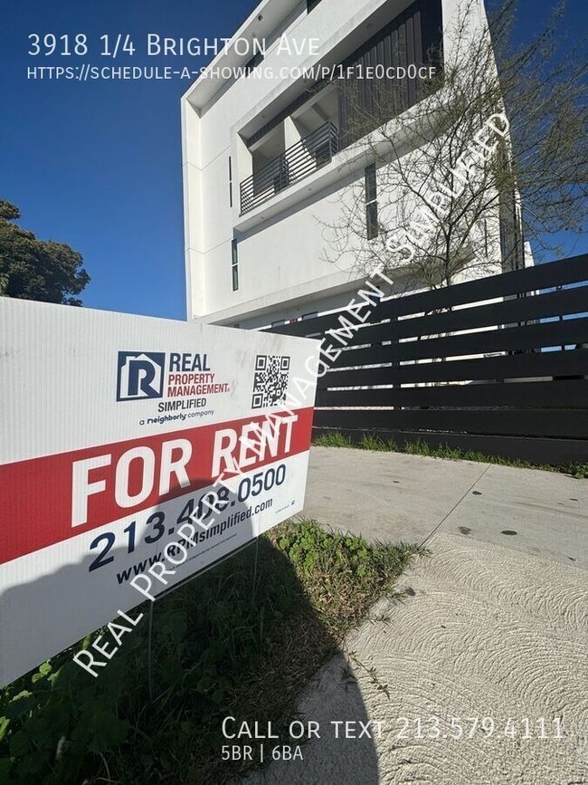 3918 1/4 Brighton Ave in Los Angeles, CA - Building Photo - Building Photo