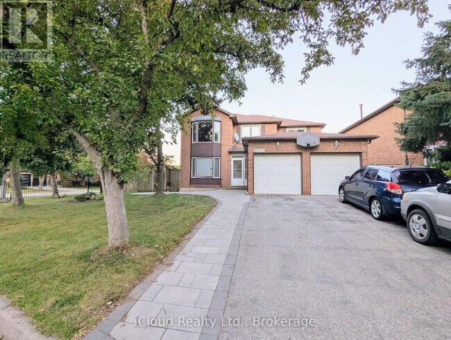 3669 Baird Ct in Mississauga, ON - Building Photo - Building Photo