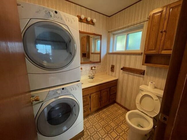 3352 Larga Ave in Los Angeles, CA - Building Photo - Building Photo